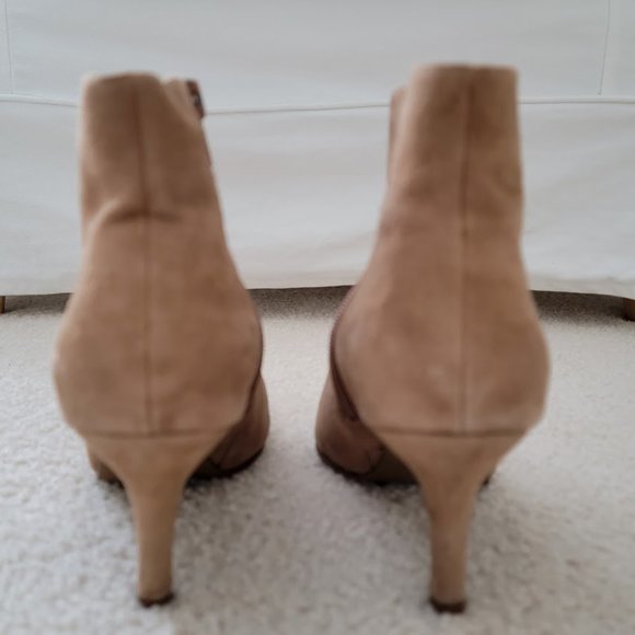 VENUS USA Camel Suede Zip Ankle Boots Size 6M - Picture 4 of 8